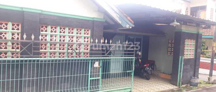 Disewakan Rumah Minimalis di Daerah Teluk Purwokerto 1