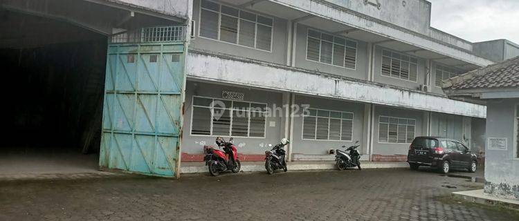 Dijual Gudang 2 Lantai Siap Pakai di Daerah Teluk, Purwokerto 1