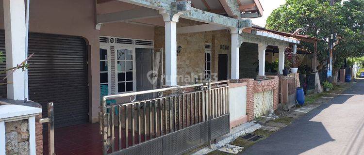 Rumah Vintage di Daerah Berkoh Kota Purwokerto 1