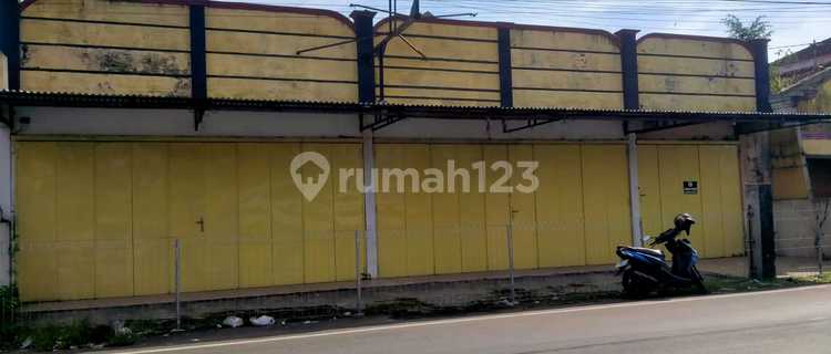 strategic shop house for rent in South Purwokerto 1