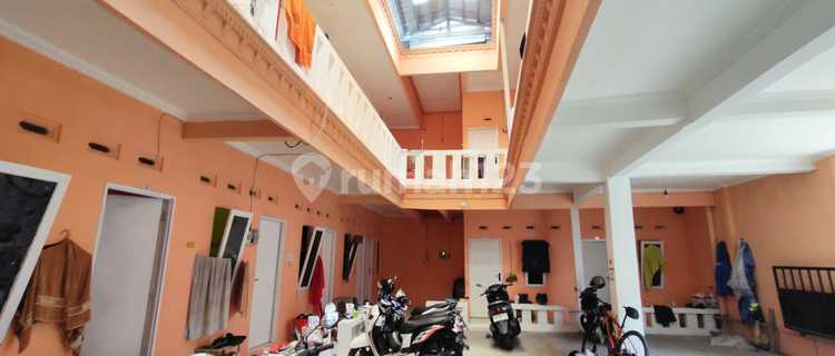 For sale active boys' boarding house furnished 30 doors in Purwokerto 1