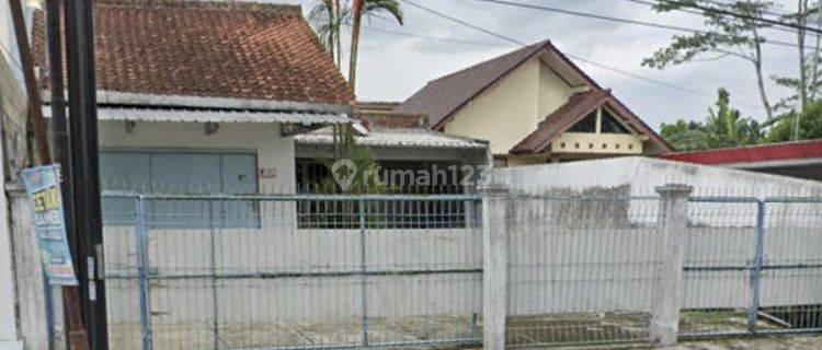 dijual toko,rumah dan kost di daerah sumbang  1