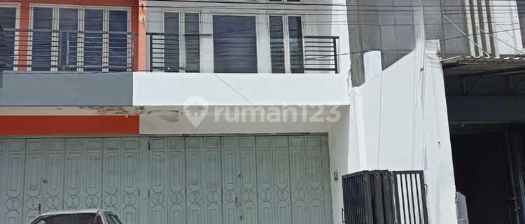 For rent: 2-story shop house ready for use in East Purwokerto. 1