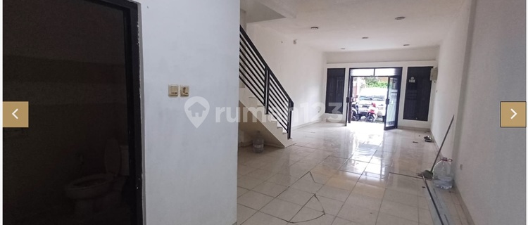 For Rent: 2-Storey Shop House in a Strategic Location on Jalan Tajur, Bogor 1