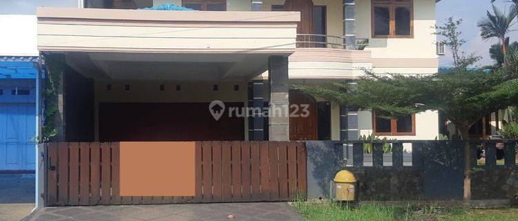 Dikontrakkan Rumah 2 Lantai SHM di Taman Yasmin 1