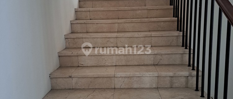 Large House Ready to Occupy 1