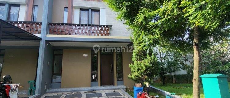 Disewakan Rumah di Eminent Cluster Regentown, BSD City, Semi Furnish dan Siap Huni 1