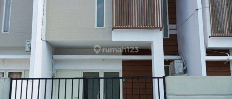 Dijual Rumah Minimalis Regency One Karang Asem Murah 1