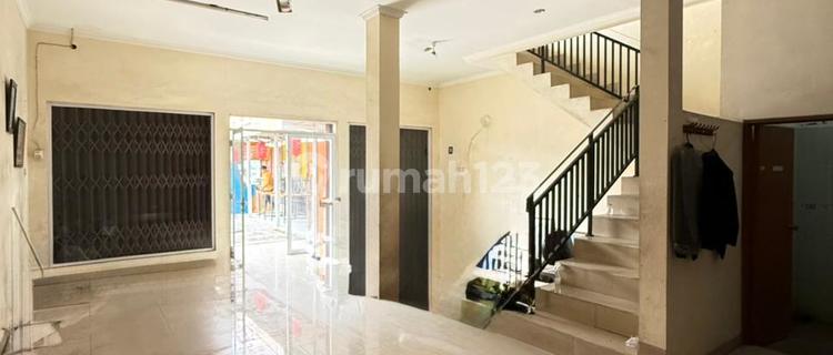 Strategic Shop House 6 Meters Wide Ready to Occupied Cinere Raya Depok 1