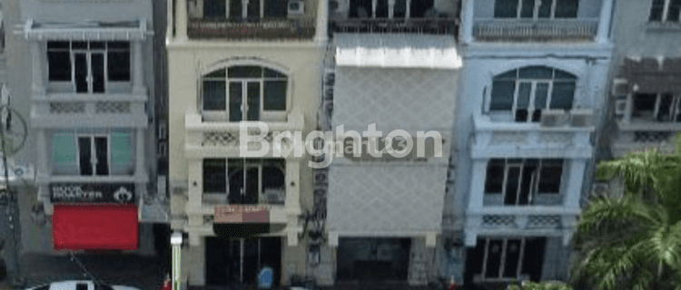 RUKO STRATEGIS SELANGKAH MENUJU SUDIRMAN LOKASI SENAYAN JAKARTA SELATAN  1