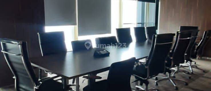 Semi Furnish 520 m2 Office APL Tower Central Park  1