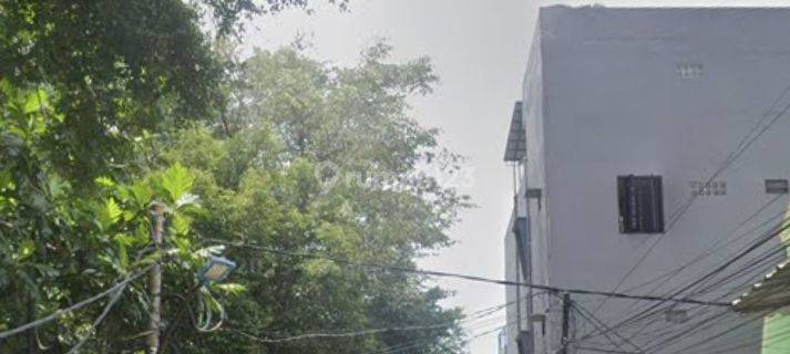 Di Bawah Njop Jelambar Kavling Polri Blok A 1