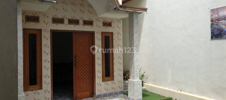 Rumah Mewah Strategis Cemplang Baru Cilendek Bogor 1