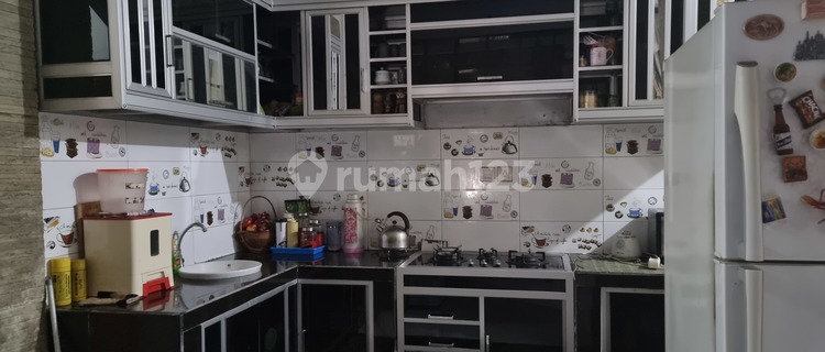 Ready-to-Occupy House in Bukit Walisongo Permai 1