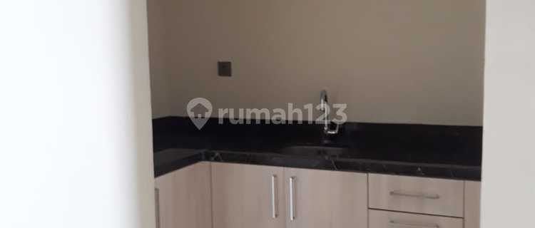 1 Unit Apartment Warhol 1