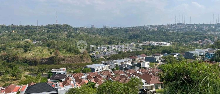 Rumah Lokasi Jalan Utama Tapi Privacy. 1