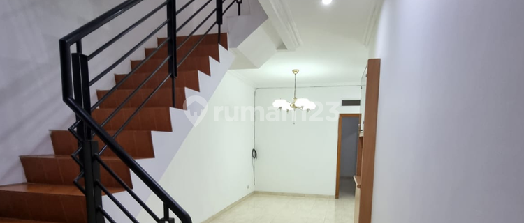 Disewakan Rumah Di Jl Ciomas Kebayoran Baru, Jakarta Selatan 1