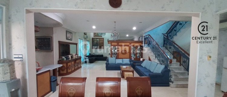 For Sale Exclusive House with a Prestigious Location in Menteng, Central Jakarta 1