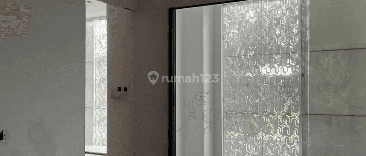 Disewakan Unit Retail Space di Plaza Kemang, Jakarta Selatan 1