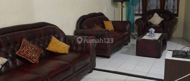 Sewa Mantab Rumah 3 Lantai di Sarijadi, Bandung 1