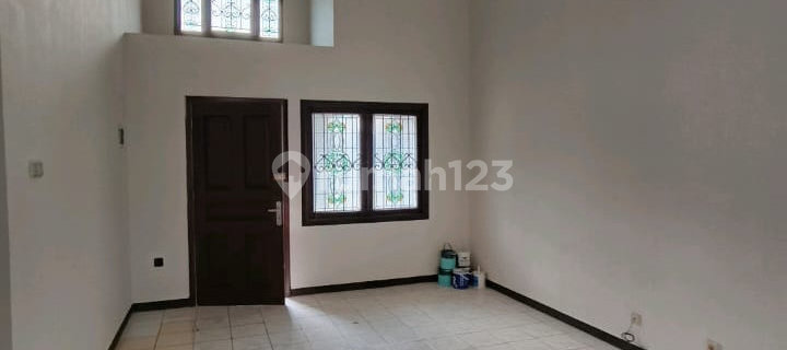 Beautiful, Comfortable, and Lush House in Kota Baru Parahyangan, Bandung 1