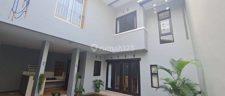 Ready Sewa Rumah Kota Baru Parahyangan, Semi Furnish, Nyaman Asri 1