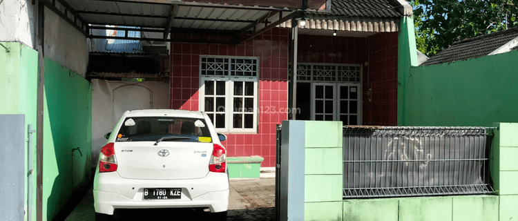 Rumah Asri Lingkungan Alami di Wonogiri 1