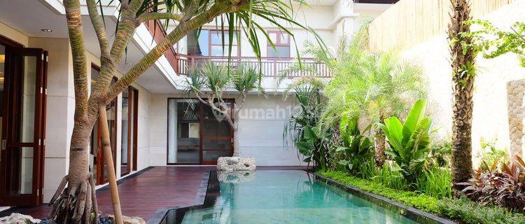 Villa Baru Lingkungan Cluster One Gate Di Umalas Bumbak Kerobokan Villa Baru Modern Siap Huni 1