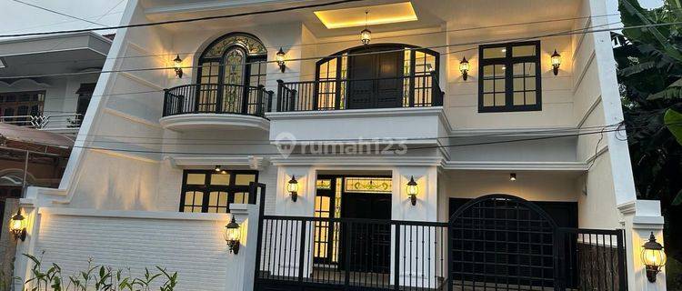 Jual cepat rumah mewah modern colonial 2lt di manyar kertoadi surabaya 1