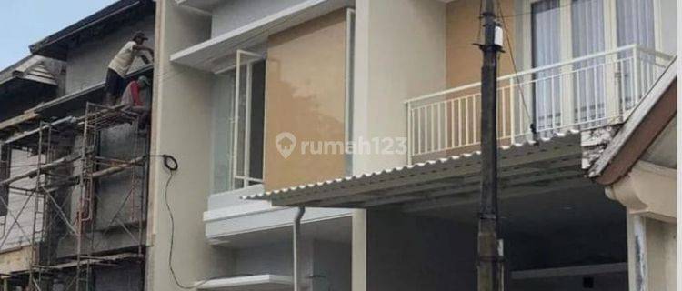 Dijual rumah baru 2lanti royal paka gunung anyar Surabaya Timur  1