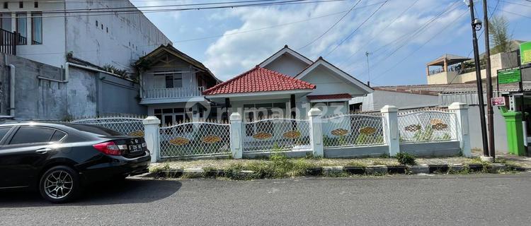 Rumah Strategis di Pusat Kota Kuningan Jawa Barat 1