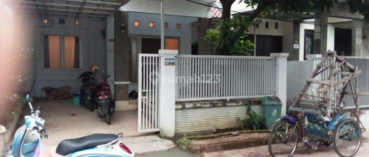 Rumah komplek strategis lokasi tengah kota dekat kampus Unswagati di Jl pemuda  1