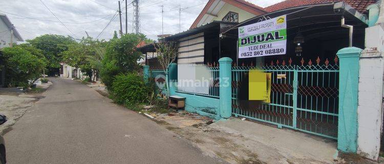 Rumah Dekat Grage City Mall Kondisi Perlu Renovasi  1