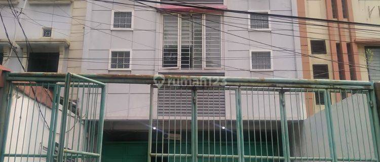 Ruko Murah 4lt LT 146m² di Wilayah Senen Jakarta Pusat SHGB 1