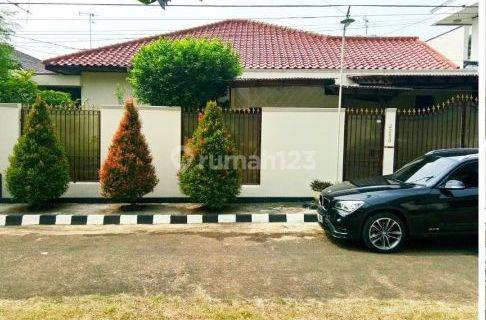 Rumah Asri, Nyaman, Tenang Di Komplek Megapolitan Cinere Estate 1