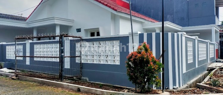 Nice House SHM 2 Floors, Pine Cluster, Royal Park 1, Tangerang 1