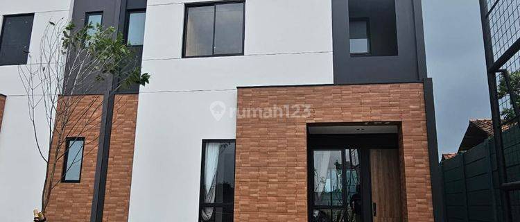 Harga Perdana Rumah 2 Lantai Start 500 Jutaan Dev By Alam Sutera 1