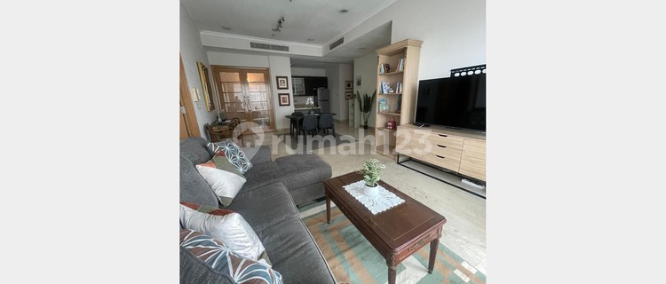 Unit Eksklusif, Lift Pribadi dan Lengkap Berperabot dengan 2 Kamar Tidur yang Bagus di Senayan Residences, Hidup Kelas Atas 1