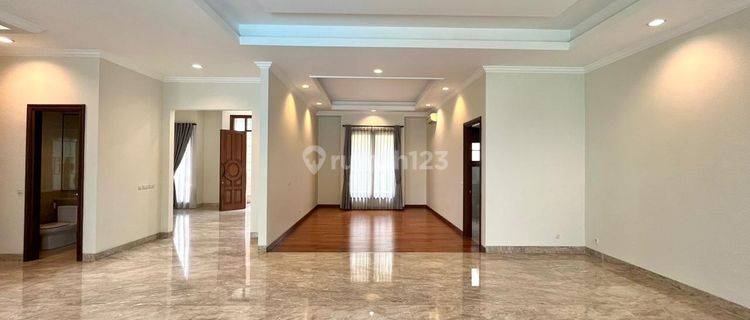 Rumah Menteng Lokasi Premium  1