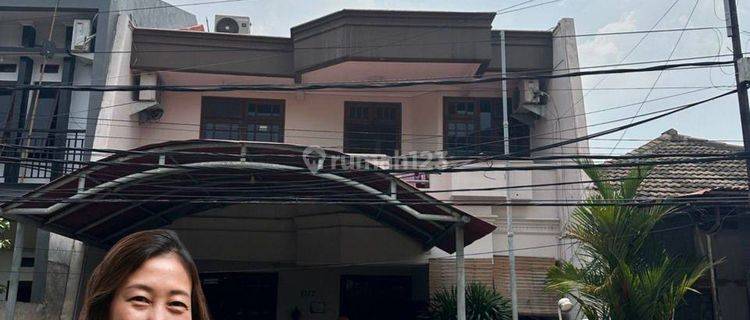 Rumah Komplek Perumahan Pondok Kelapa Jakarta Timur 1