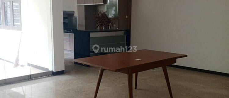 Budisari. Turun Harga. Rumah Asri Dijual Sayap.setiabudi Bandung Utara 1