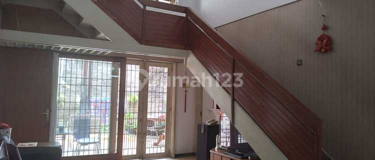 Semi-Furnished House for Sale in Suryalaya, Buah Batu 19 1