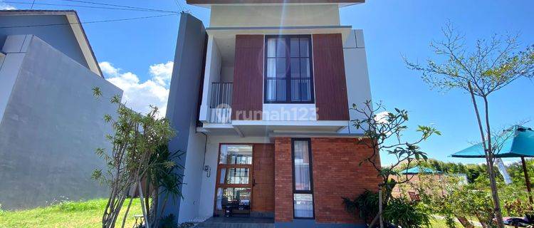 For sale, Indent House with One Gate System Strategic Location in Denpasar. 1