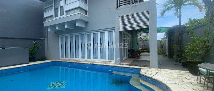 For Sale Premium Location Villa Fully Furnished in Legian, Kuta 1