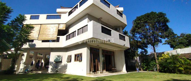 For Sale Luxury House 3 Storey Fully Furnished At Gianyar 1