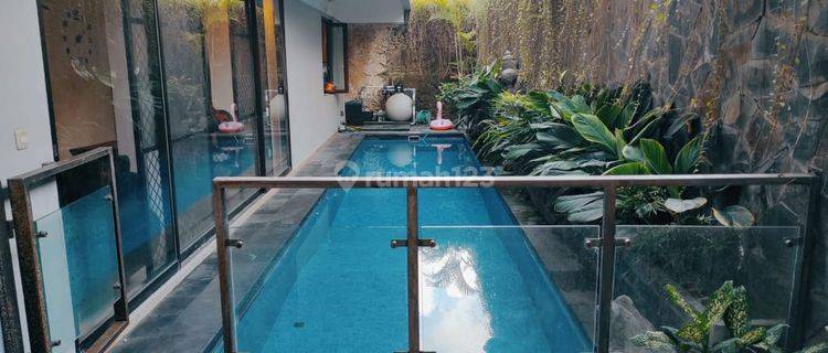 Dijual Villa Fully Furnished di Jl. Betaka Padonan 1