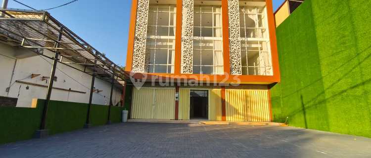 For Sale 3 Units of Row Shophouses on Raya Bypass Ngurah Rai, Nusa Dua, Badung 1