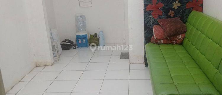 Dekat Kampus Polimedia Kreatif Srengseng Sawah Jaksel  1