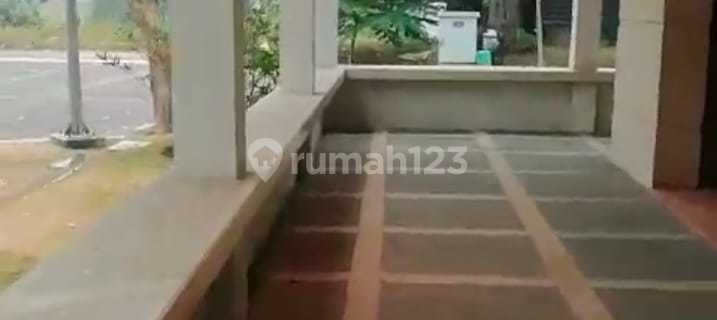 House in Kota Baru Parahyangan Bandung, Strategically Located Near the Lake 1