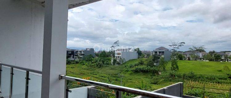 Rumah Full Furnished di Kota Baru Parahyangan, Lingkungan Asri 1